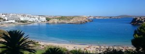 que-ver-en-el-norte-de-menorca-arenal-den-castell