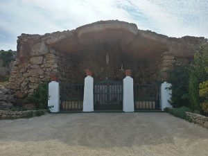 que-ver-en-fornells-ermita-de-lourdes