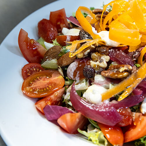 restaurante-la-guapa-menorca-ensaladas